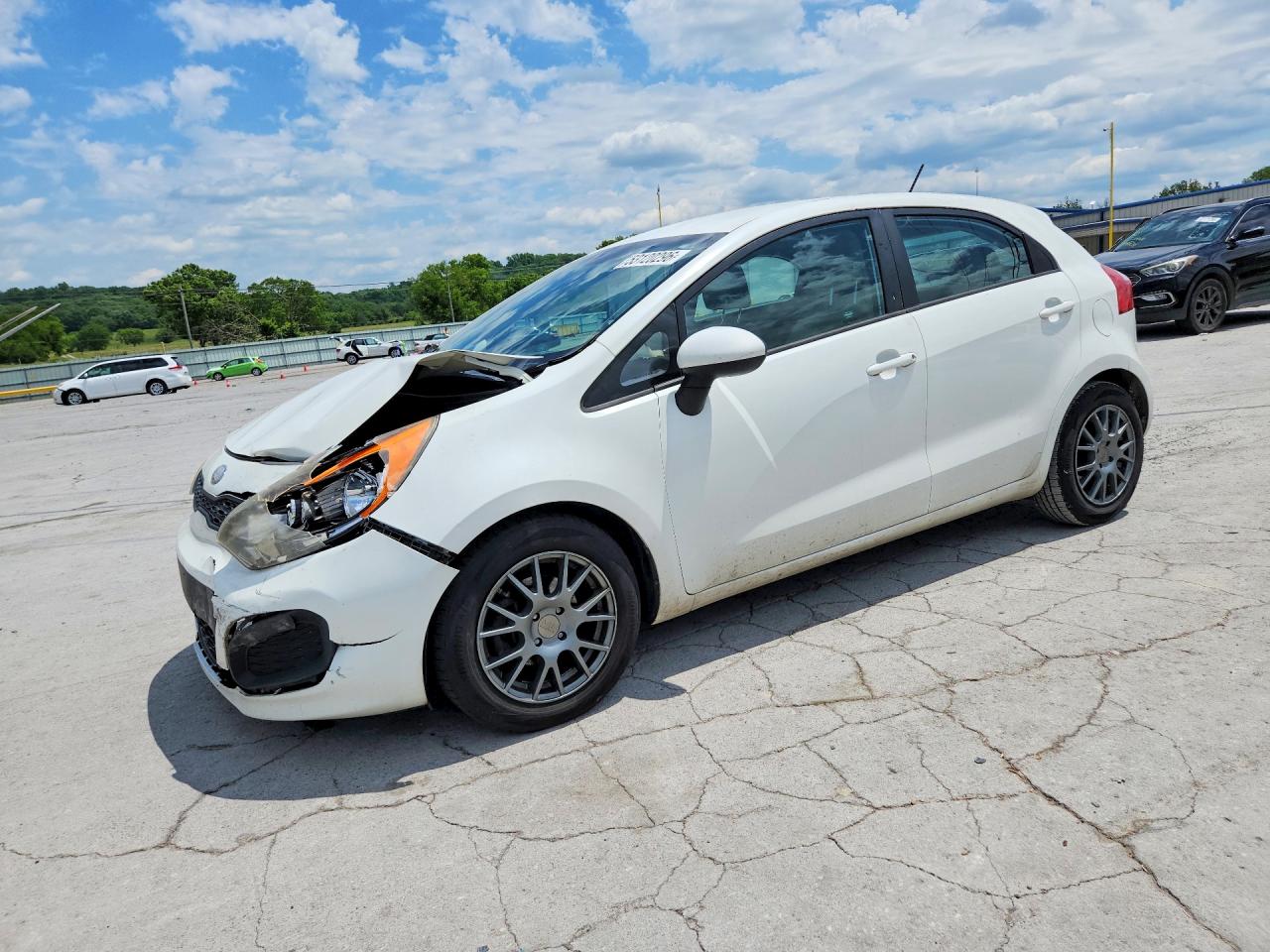 Salvage Kia Rio Image