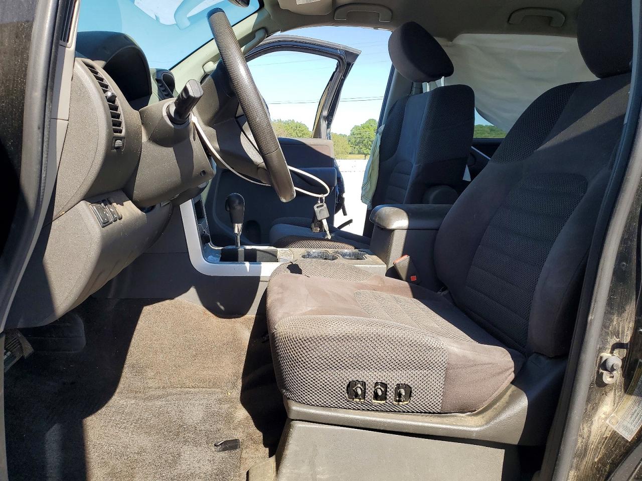 Nissan Pathfinder S