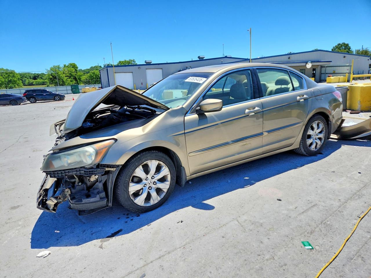 Salvage Honda Accord Image