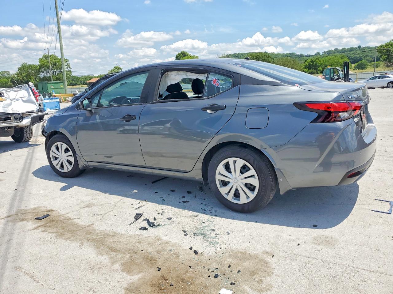 Nissan Versa S