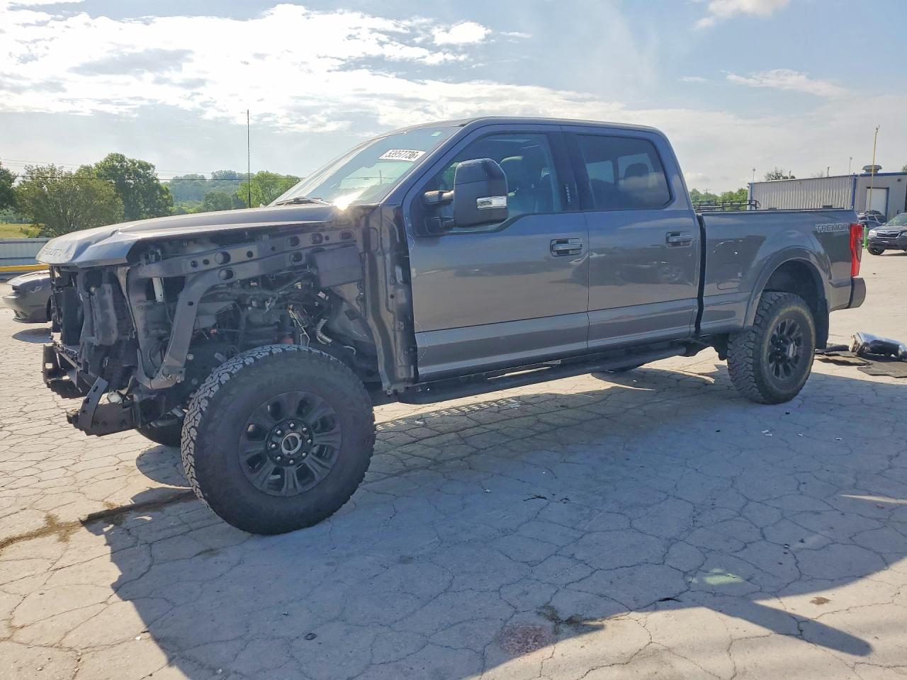 Salvage Ford F-250 Image