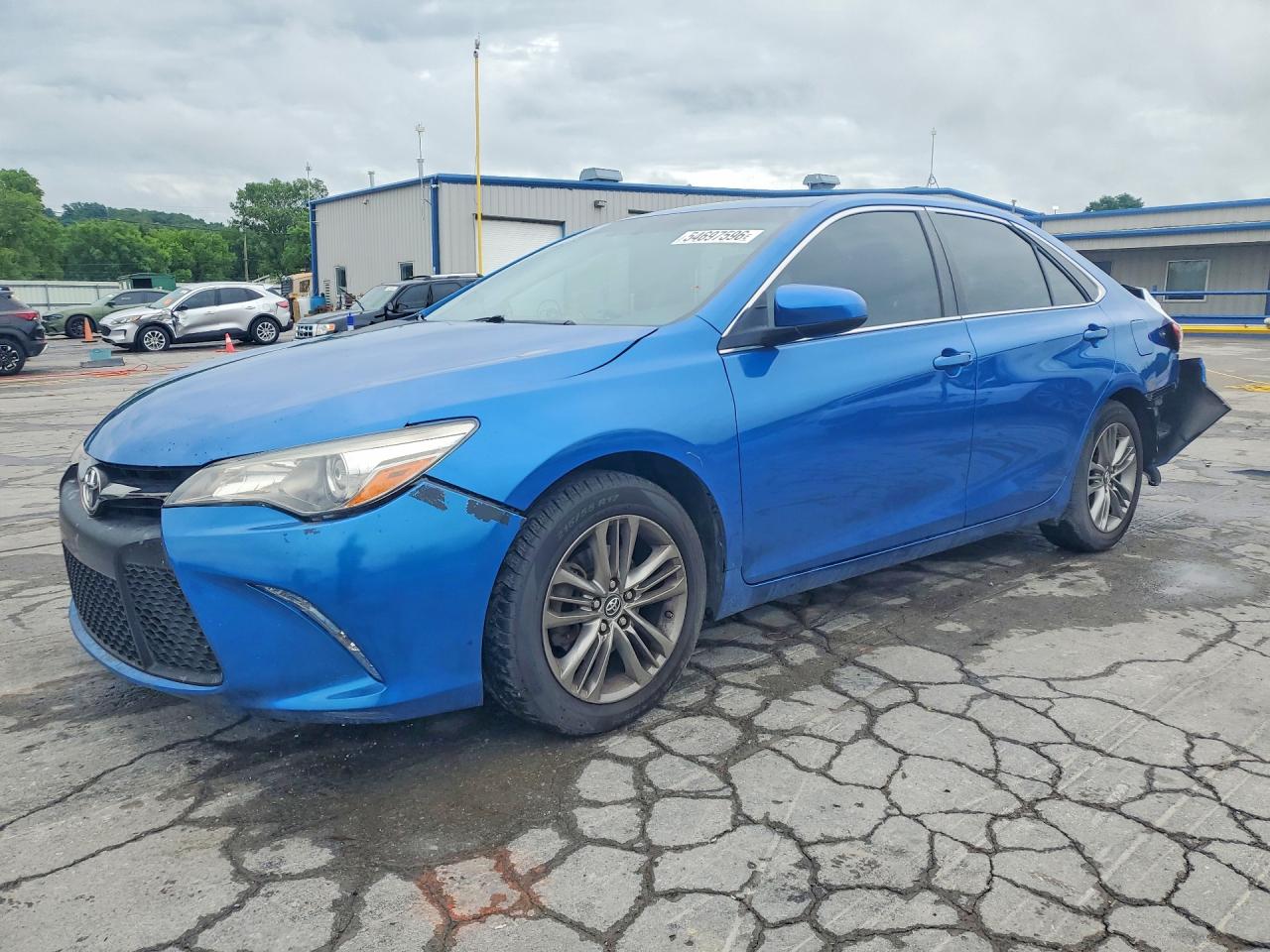 Salvage Toyota Camry Image