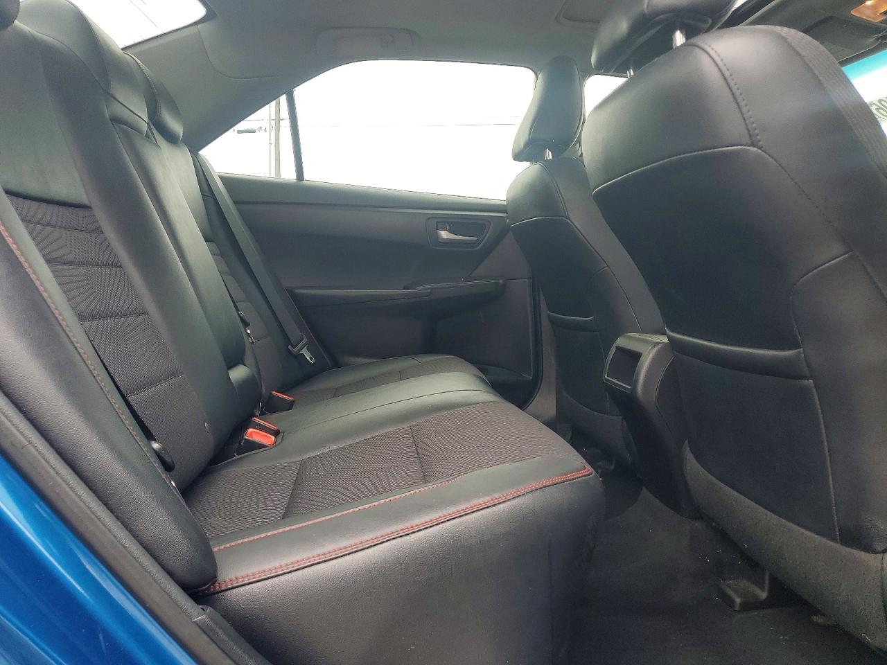 Toyota Camry Se