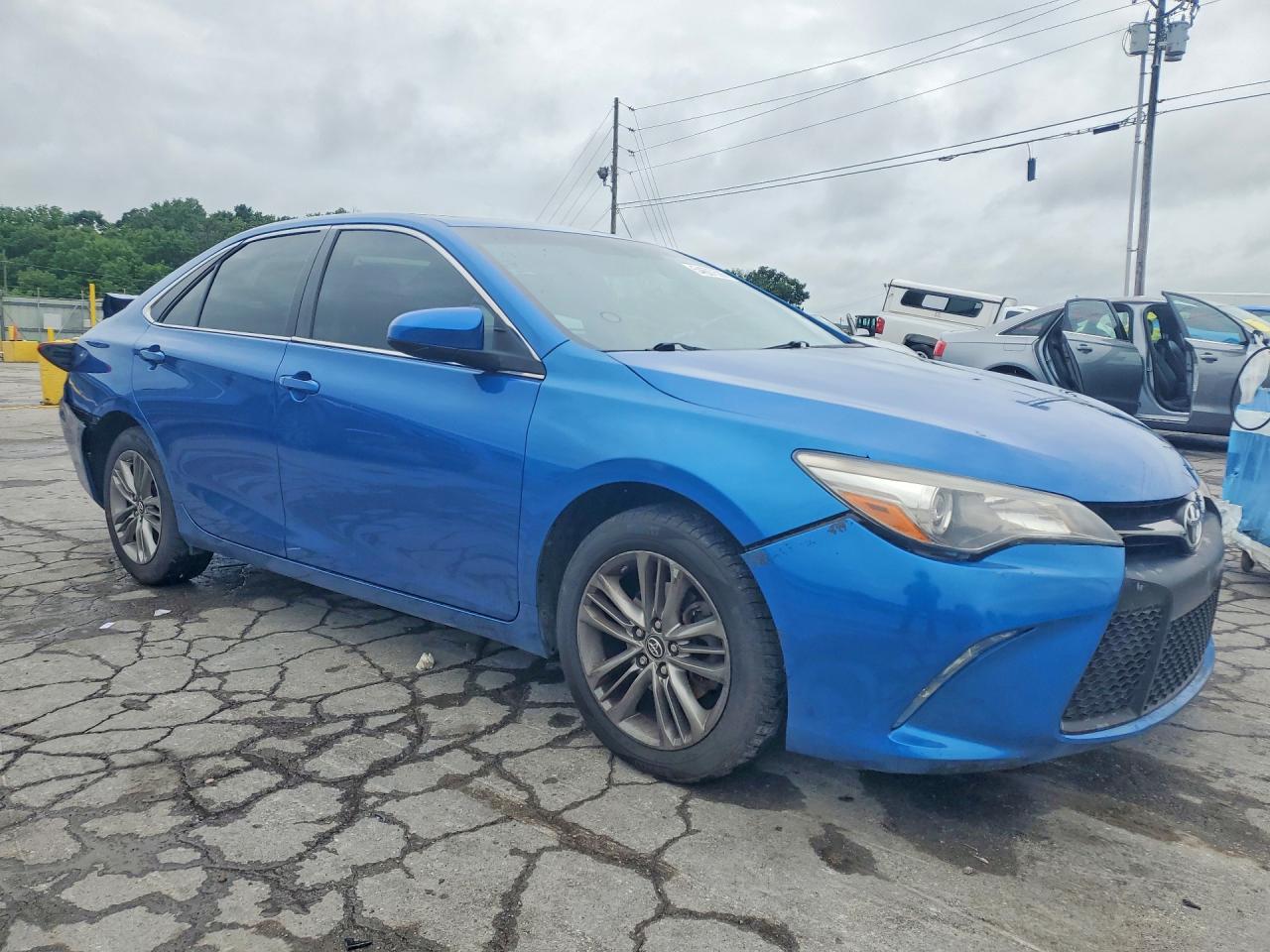 Toyota Camry Se