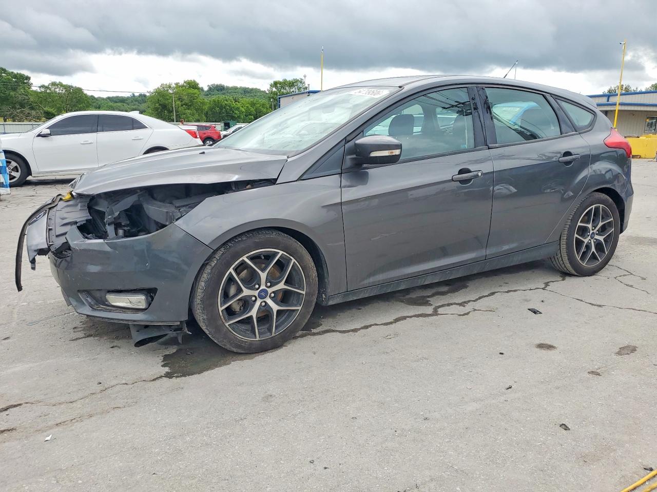 Salvage Ford Focus Image