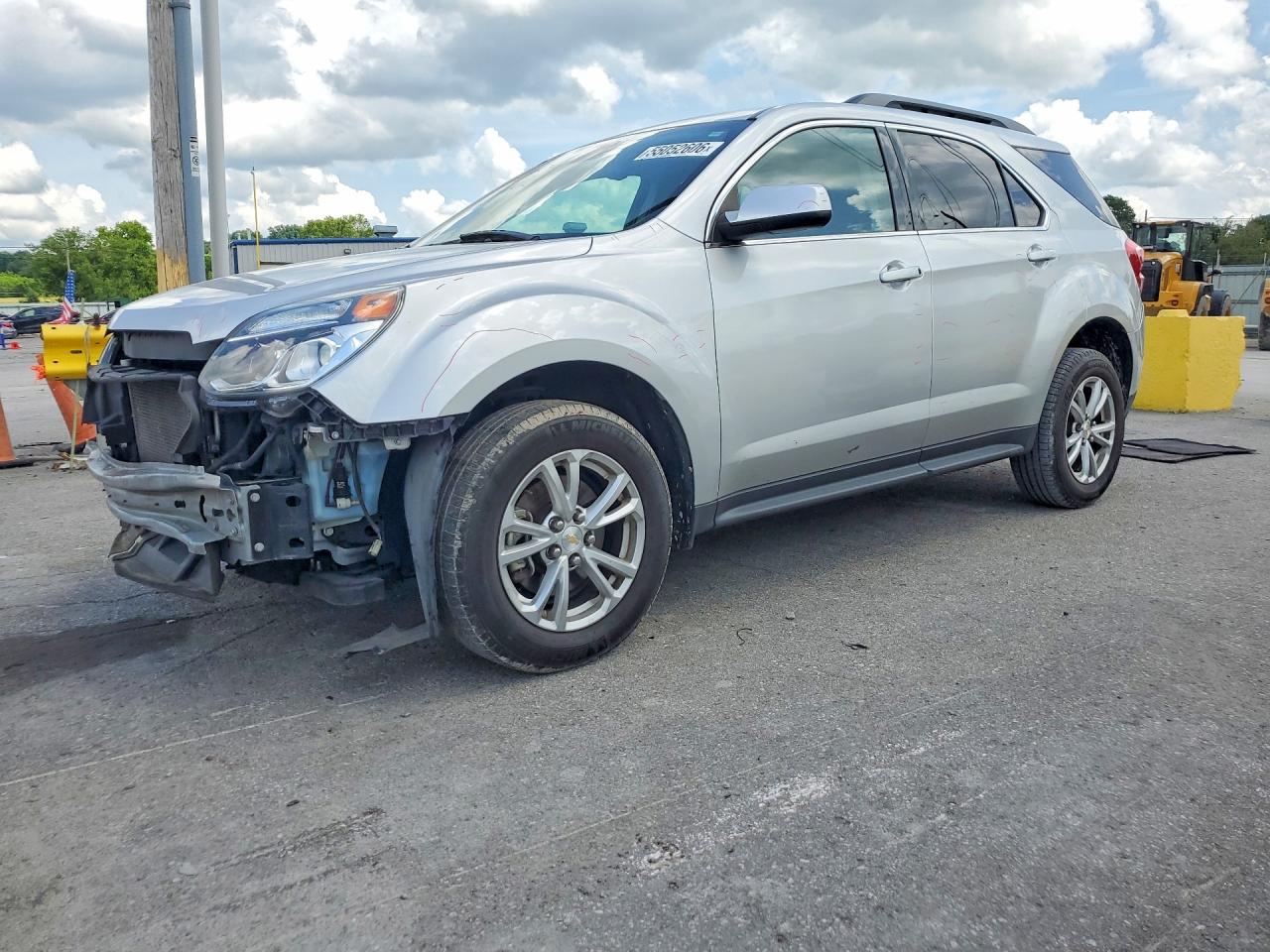 Salvage Chevrolet Equinox Image