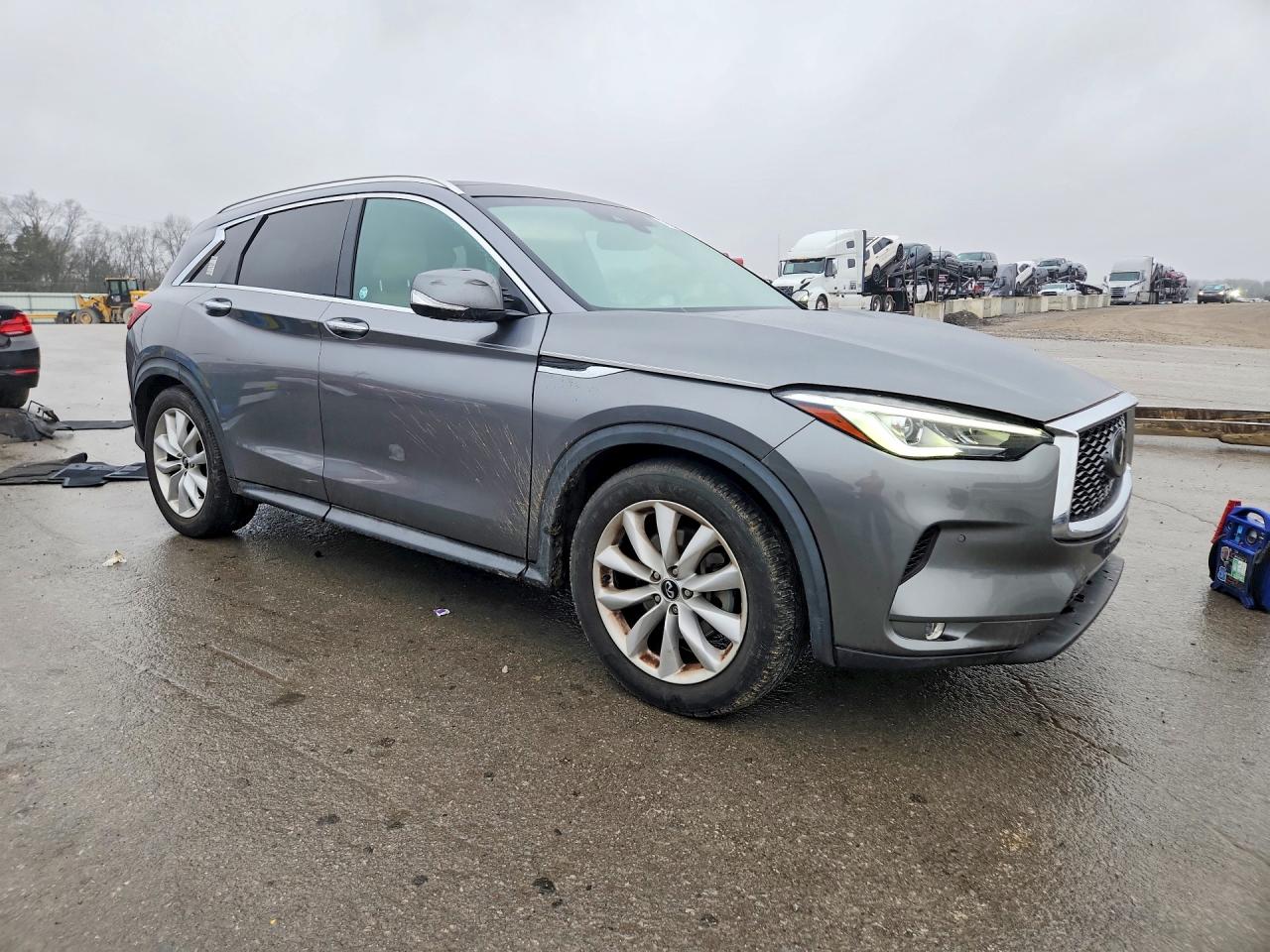 INFINITI Qx Essential