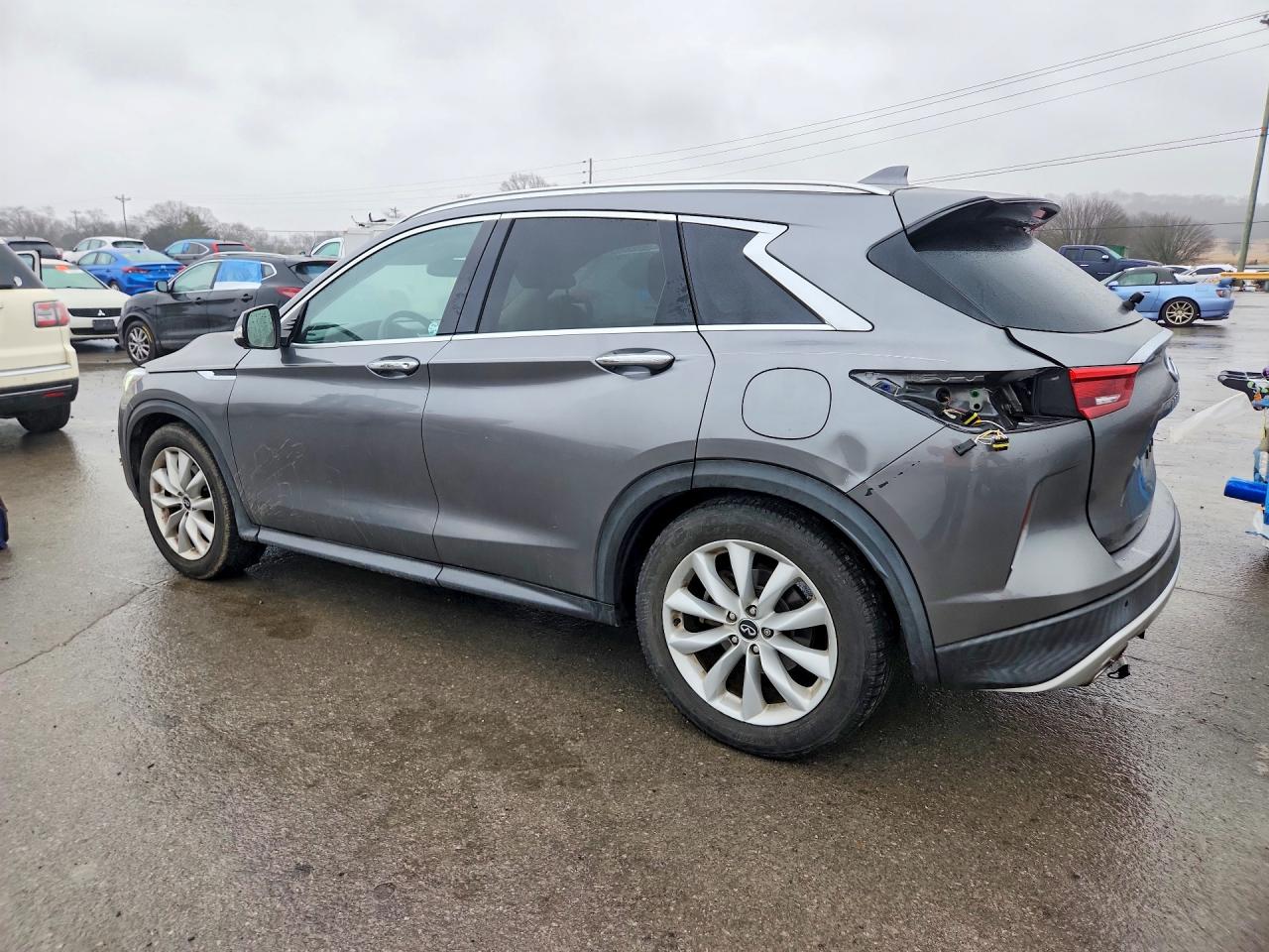 INFINITI Qx Essential