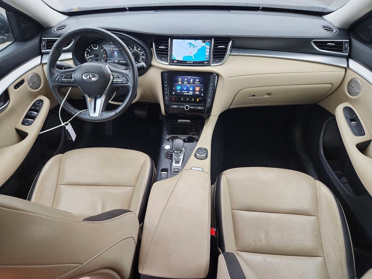 INFINITI Qx Essential