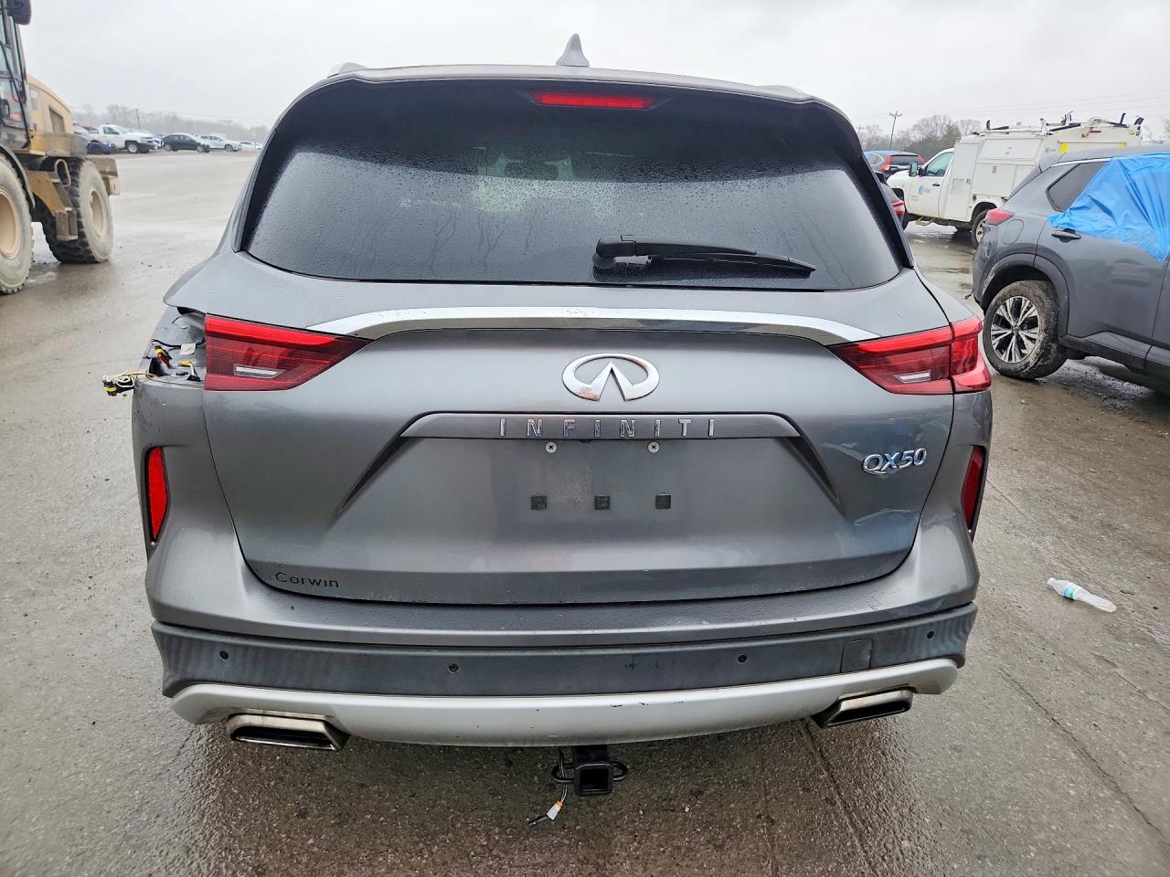 INFINITI Qx Essential