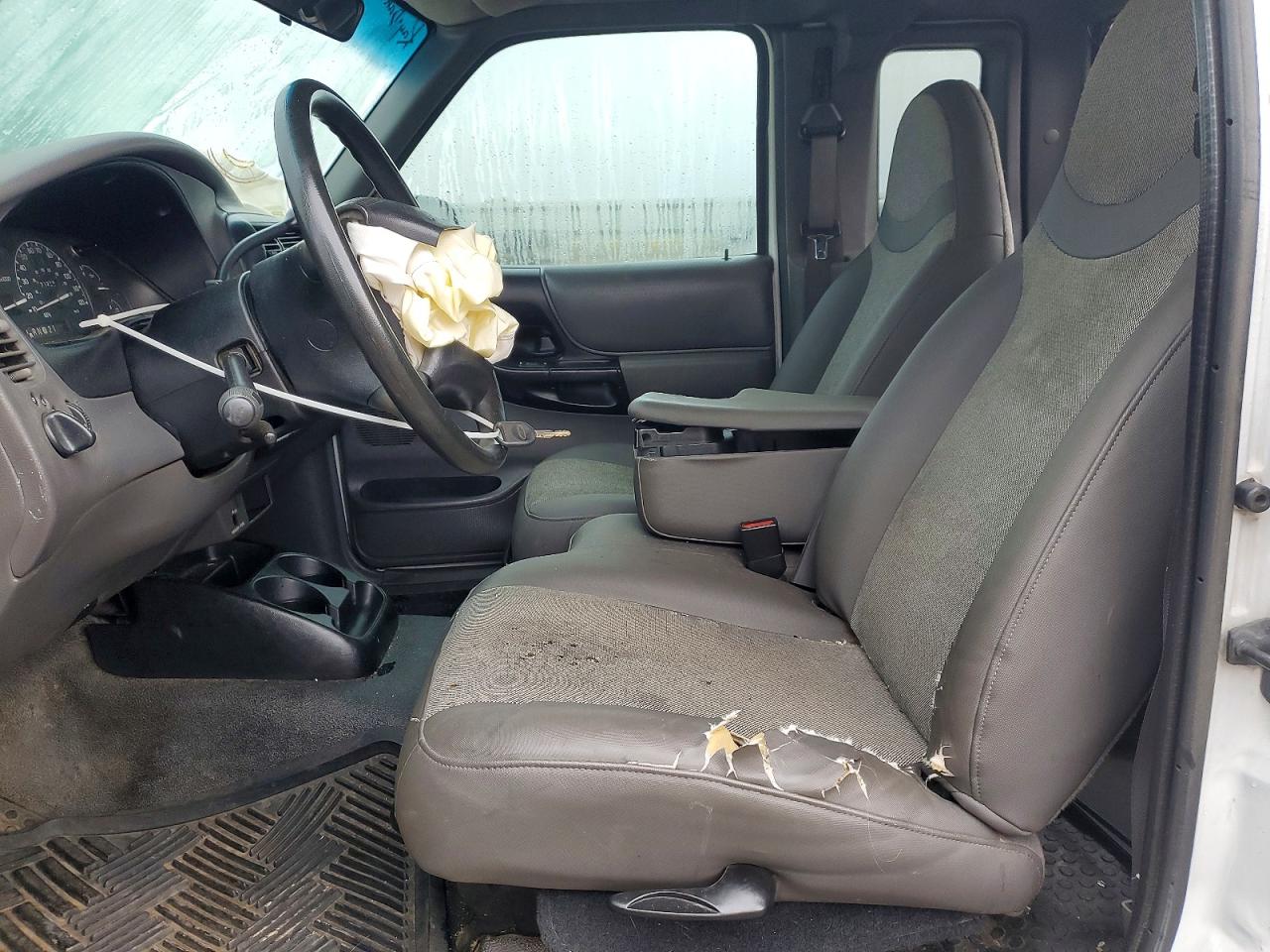Ford Ranger Super Cab