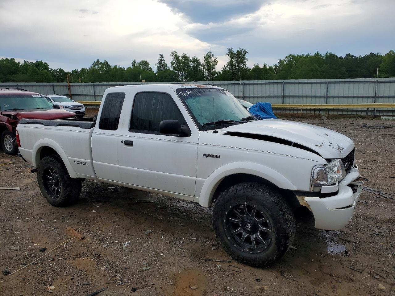 Ford Ranger Super Cab