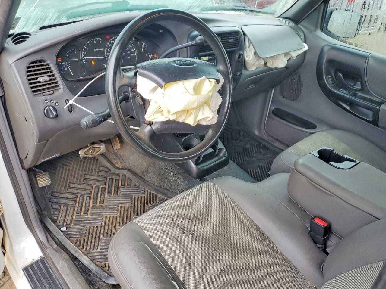 Ford Ranger Super Cab