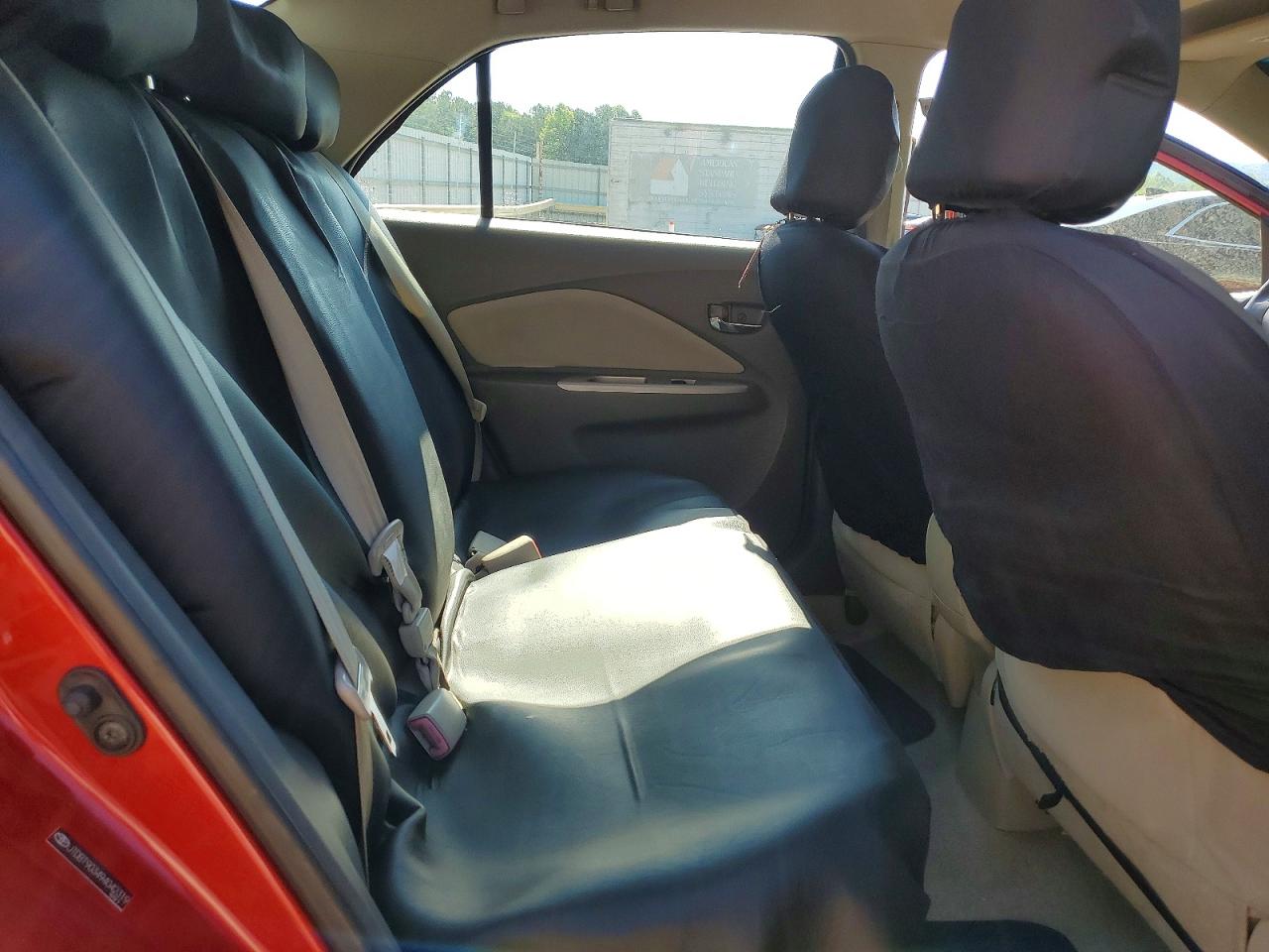Toyota Yaris Base