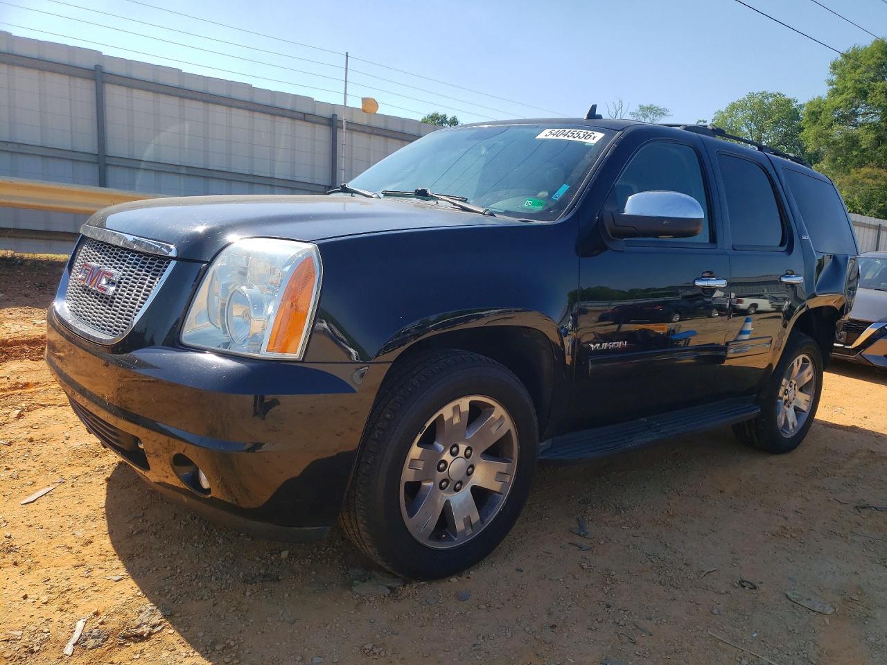 Salvage GMC Yukon Image