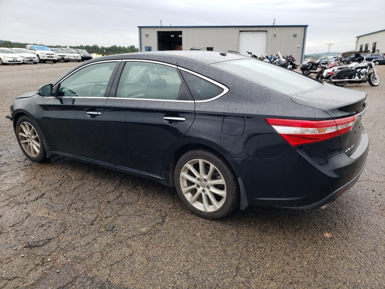 Toyota Avalon Base