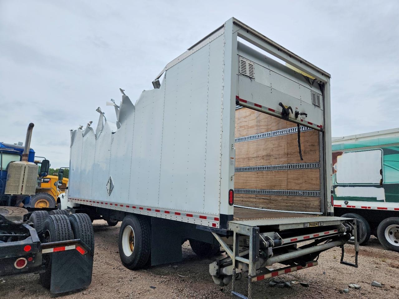 Freightliner M2 106 Medium Duty