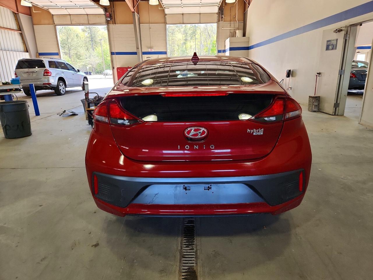 Hyundai Ioniq Blue