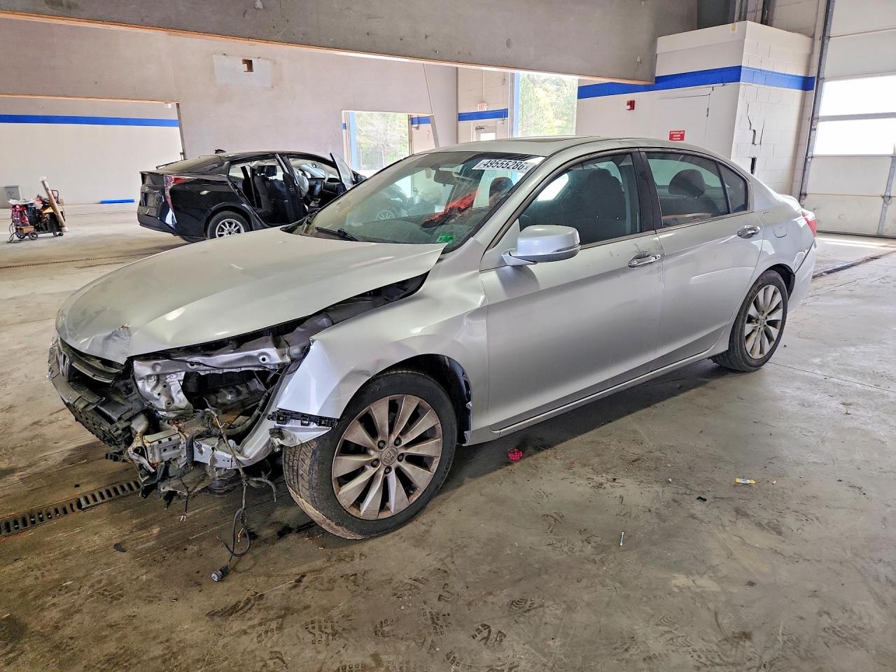 Salvage Honda Accord Image