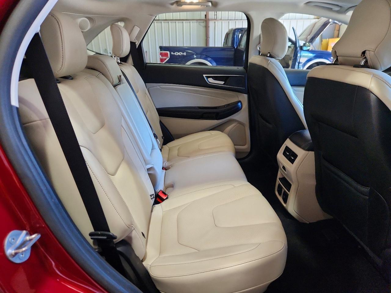 Ford Edge Titanium