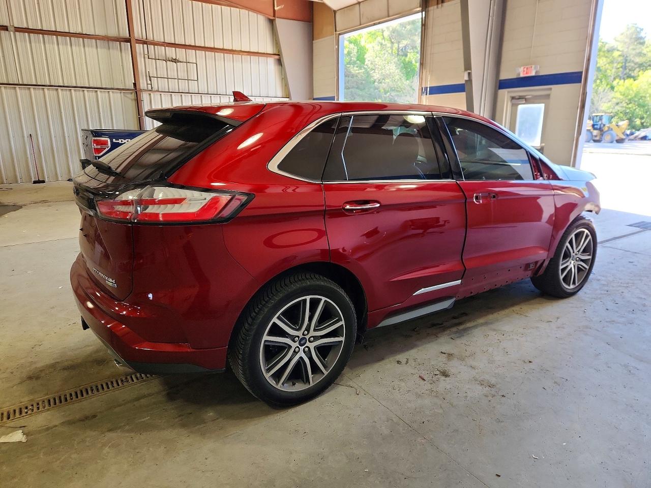 Ford Edge Titanium