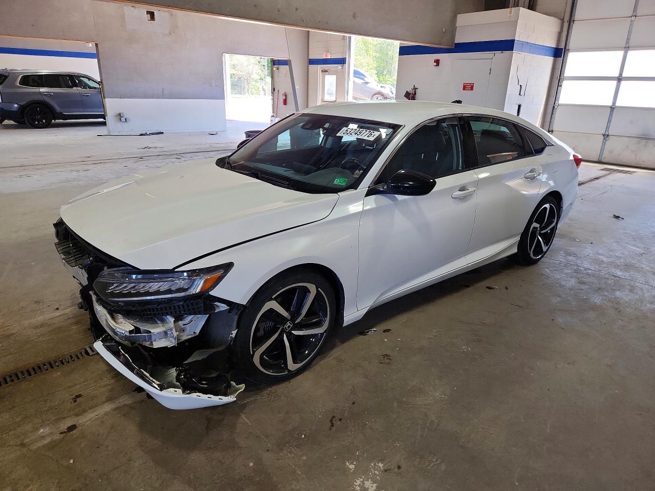 Salvage Honda Accord Image