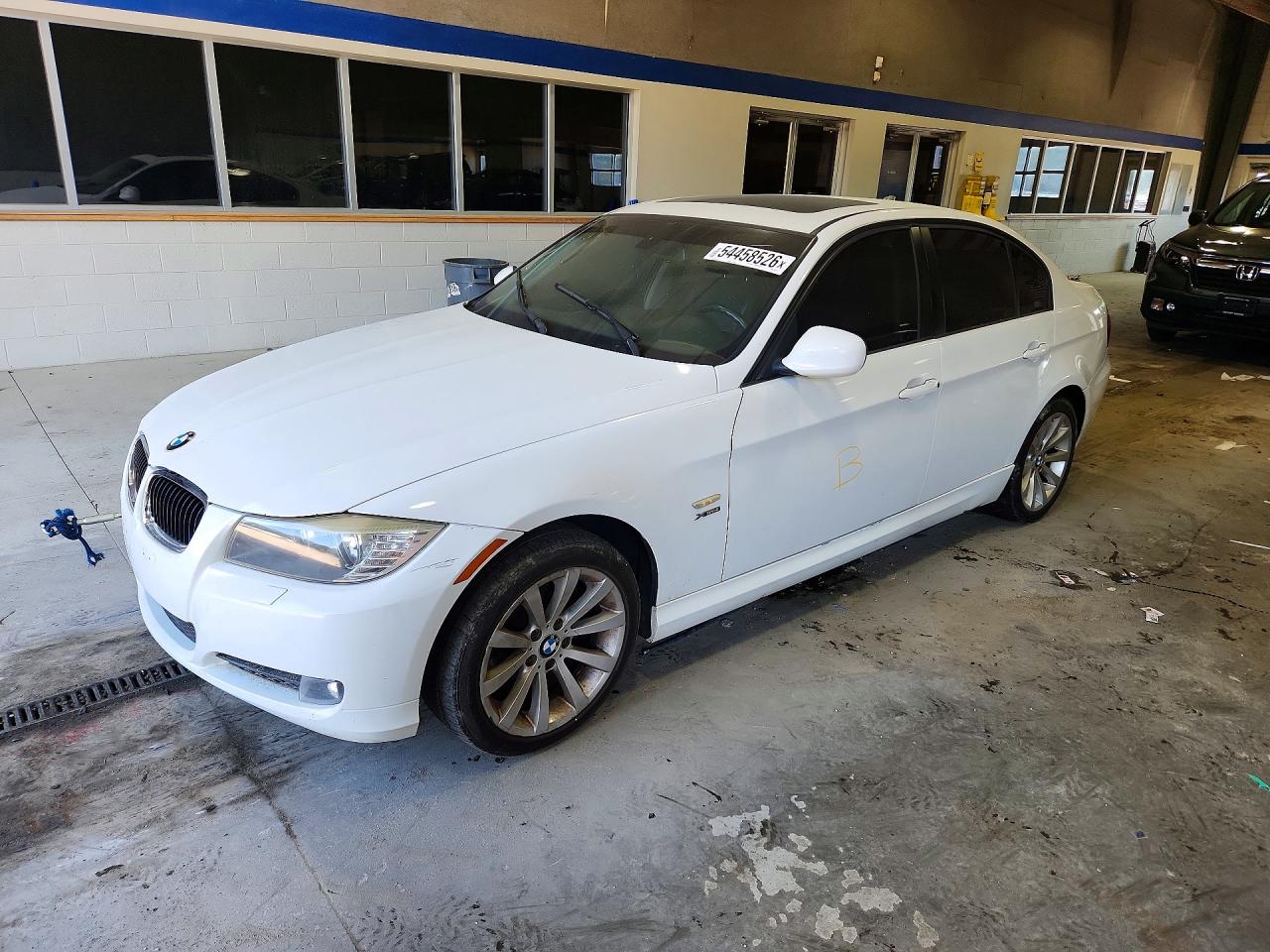 Salvage BMW 3 Series Image