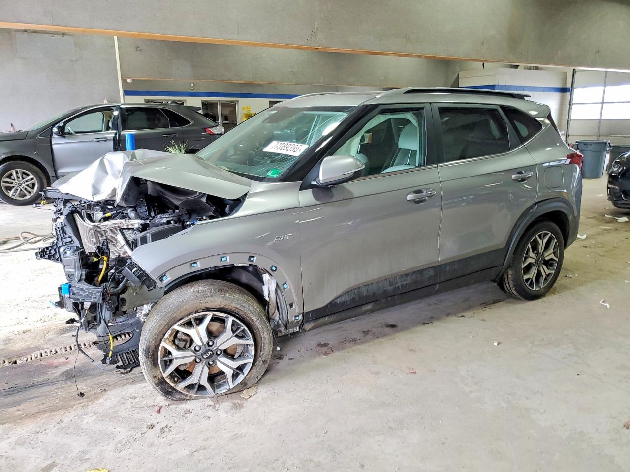 Salvage Kia Seltos Image