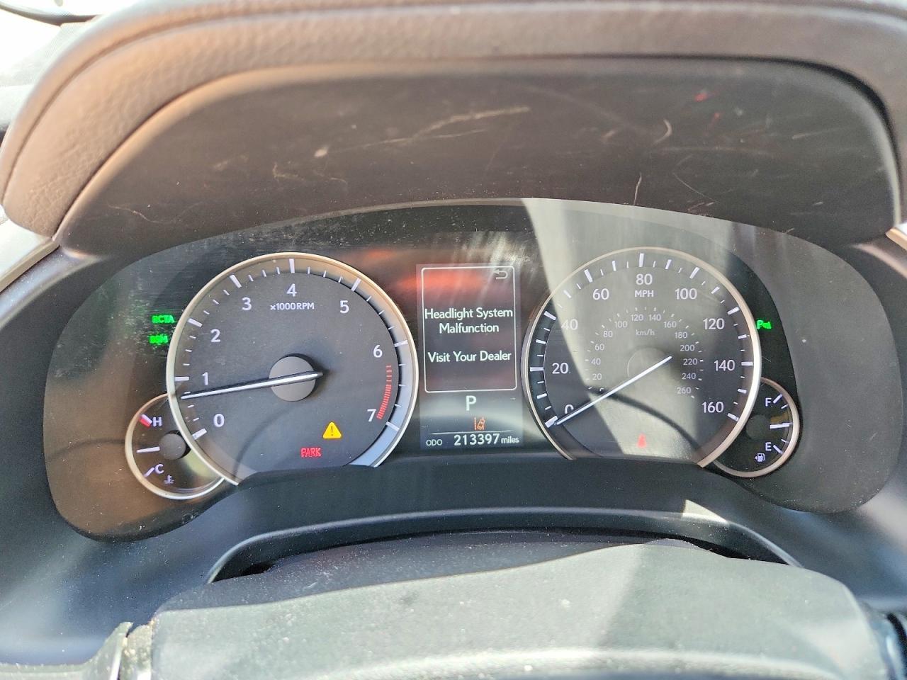 Lexus RX Base
