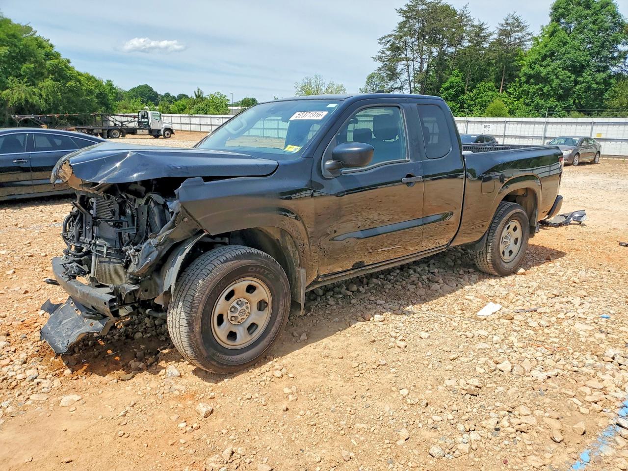 Salvage Nissan Frontier Image