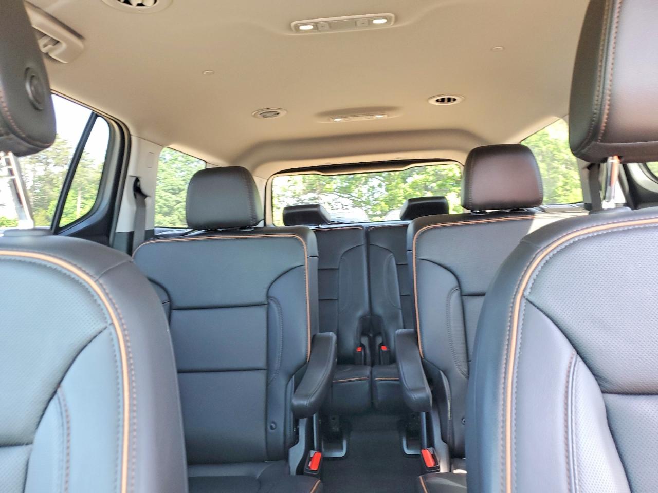 GMC Acadia At4