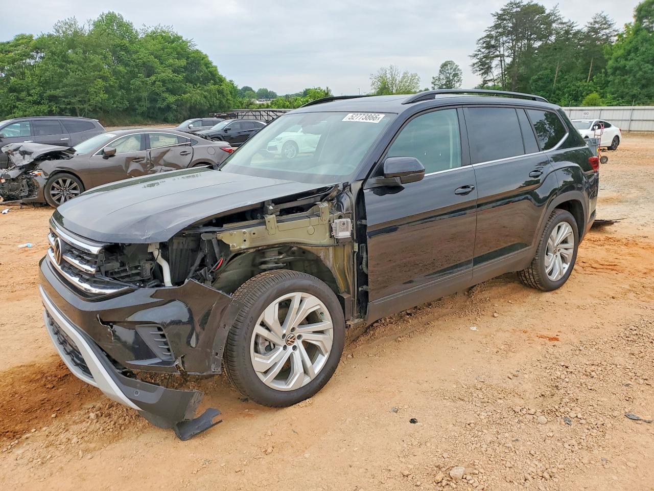 Salvage Volkswagen Atlas Image