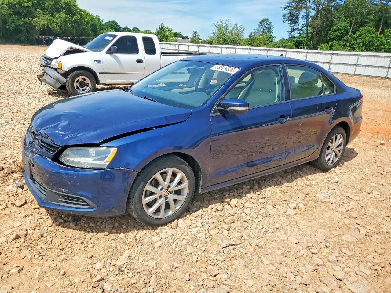 Salvage Volkswagen Jetta Image