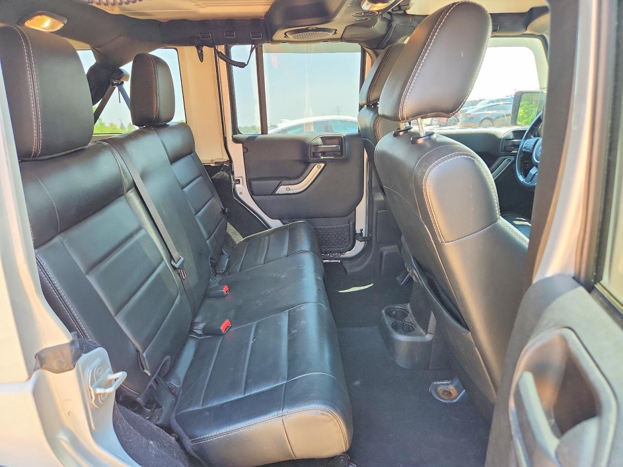 Jeep Wrangler Sahara