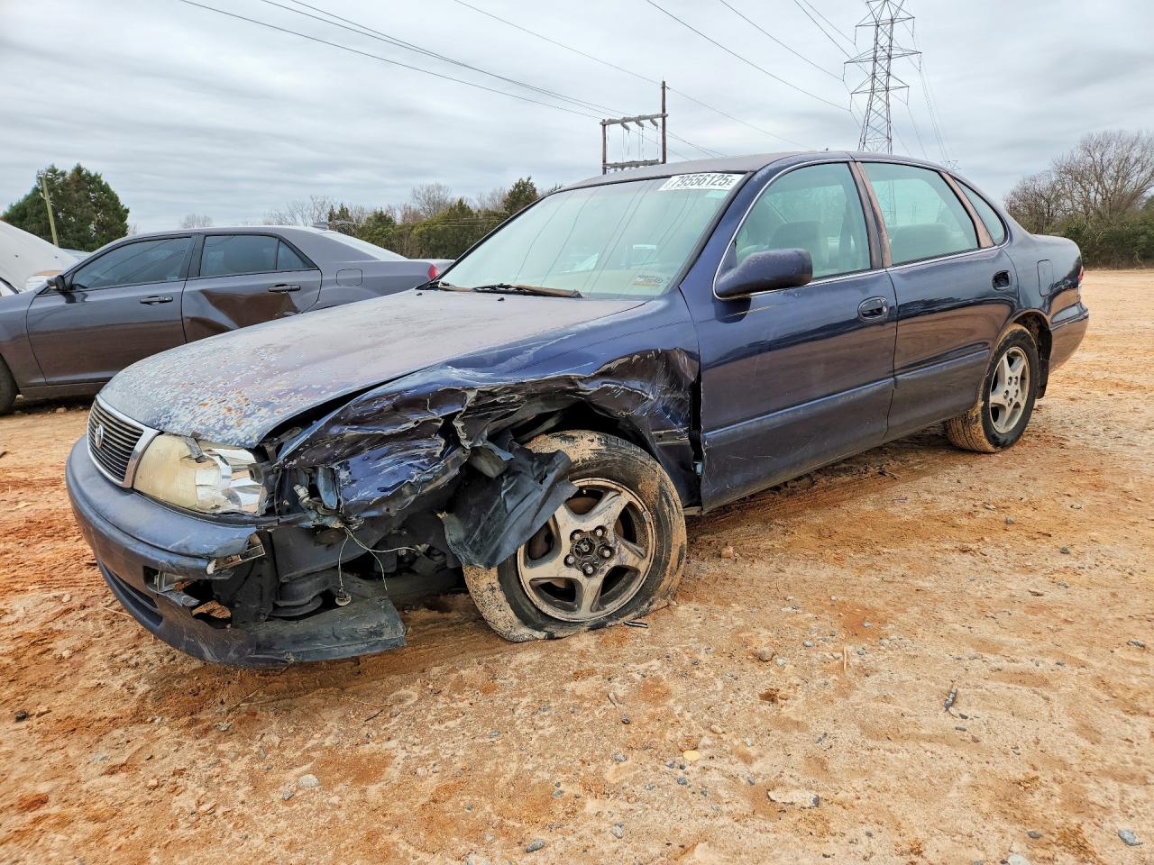 Salvage Toyota Avalon Image