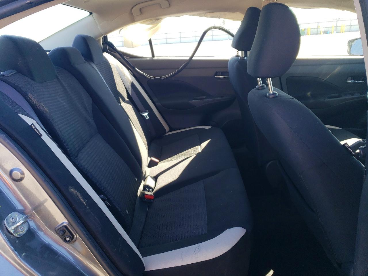 Nissan Versa Sv