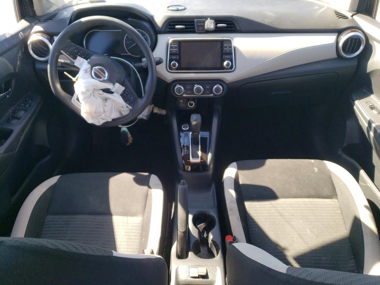 Nissan Versa Sv