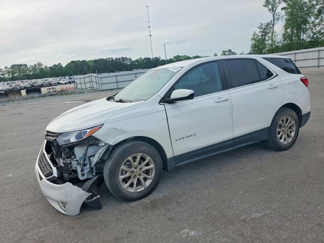 Salvage Chevrolet Equinox Image