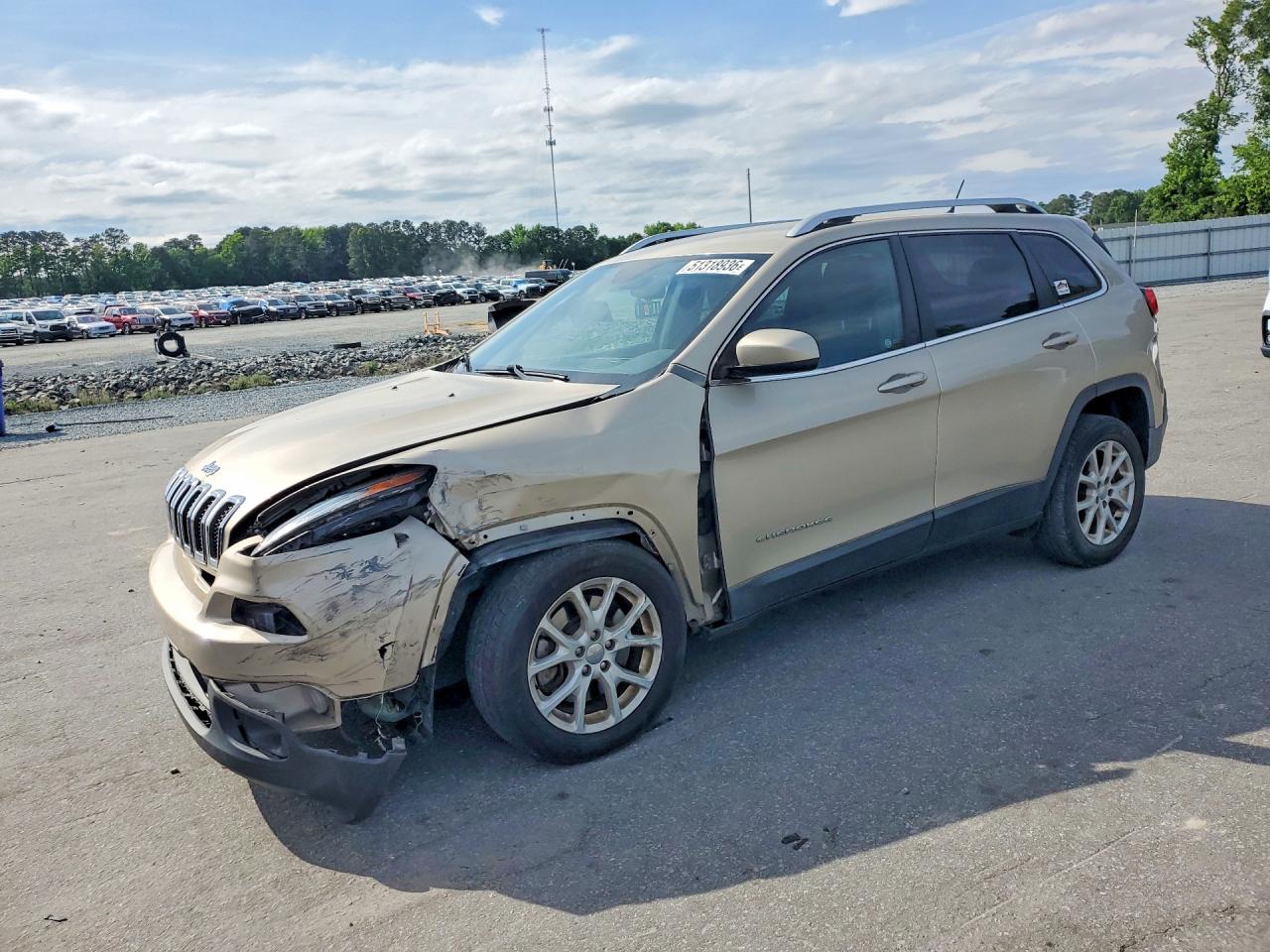 Salvage Jeep Cherokee Image