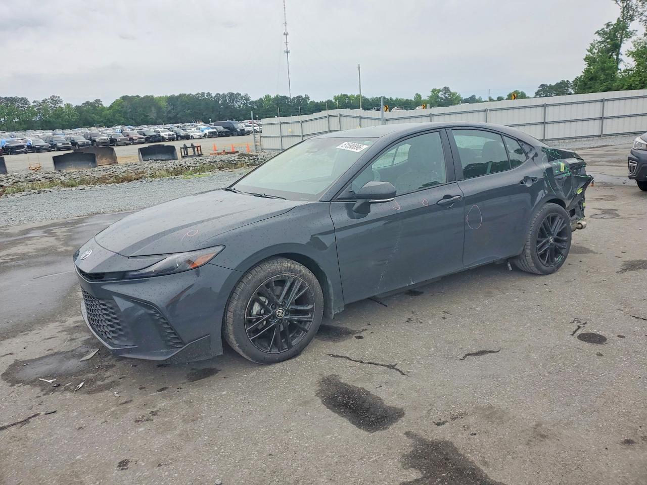 Salvage Toyota Camry Image