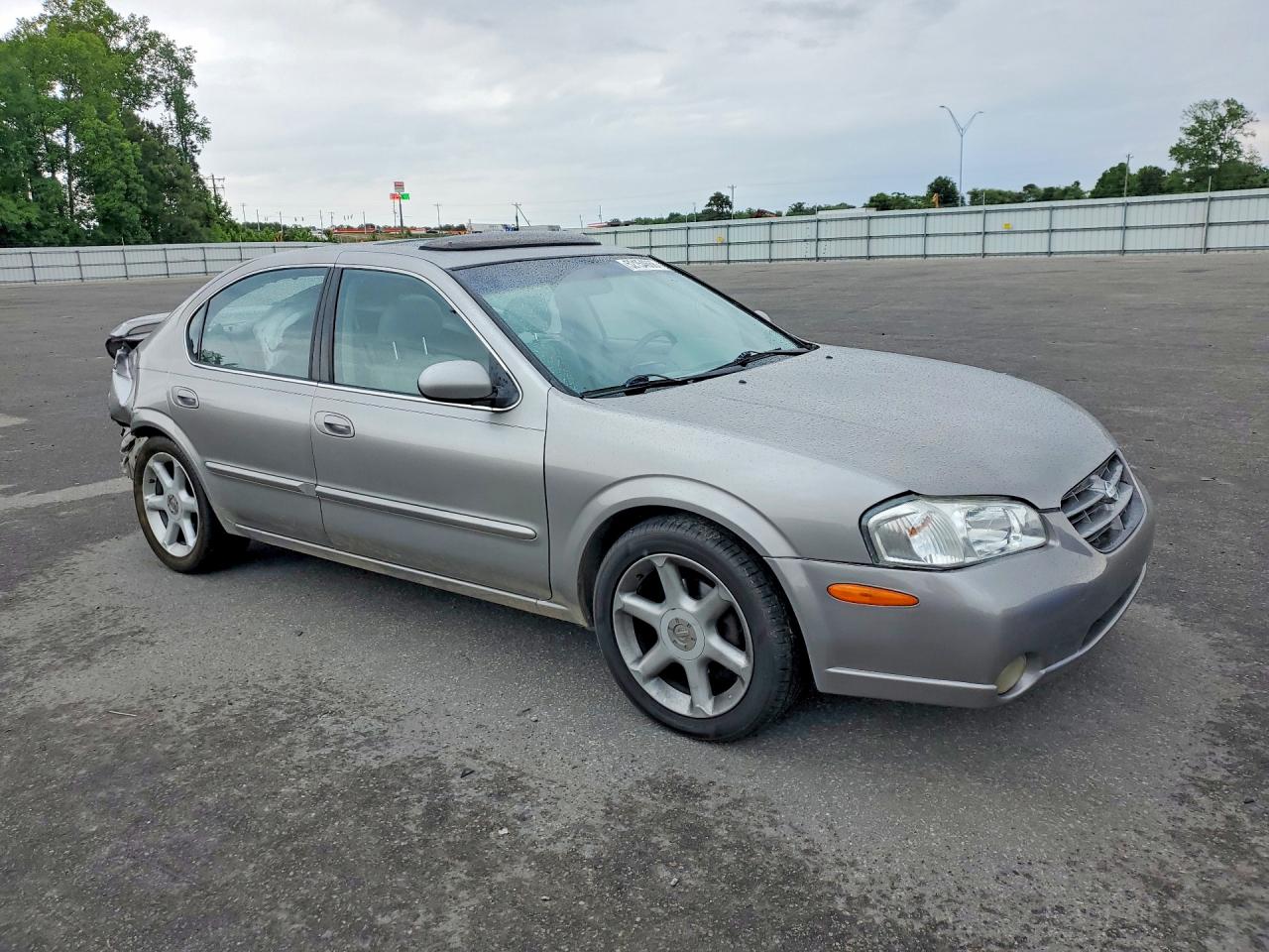 Nissan Maxima Gxe