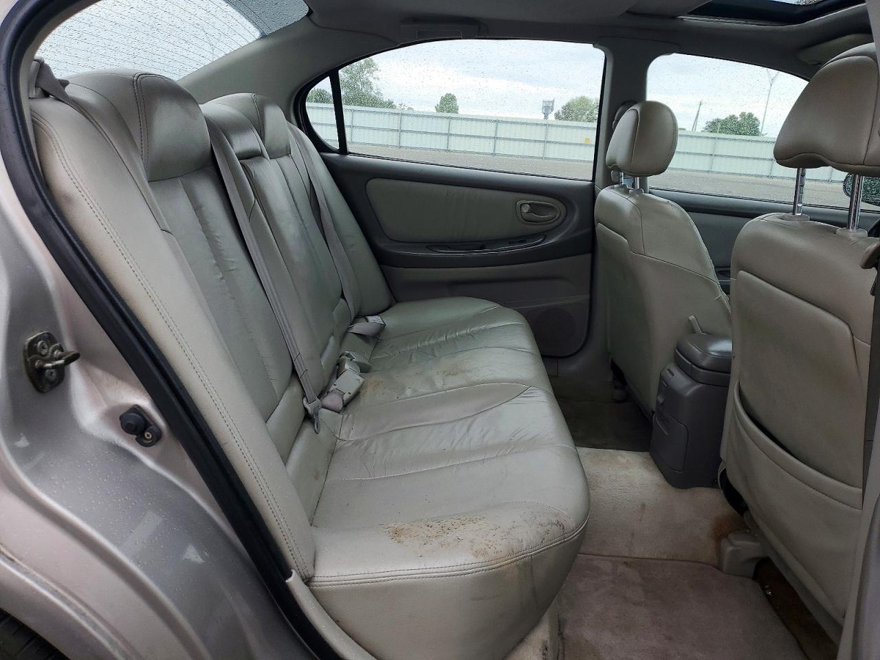 Nissan Maxima Gxe