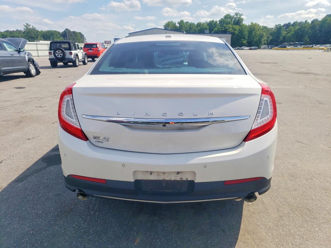 Lincoln MKS