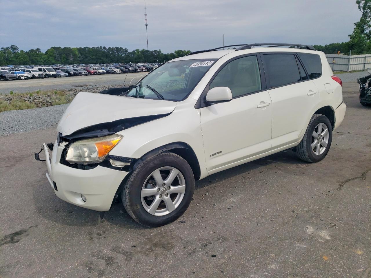 Salvage Toyota RAV4 Image