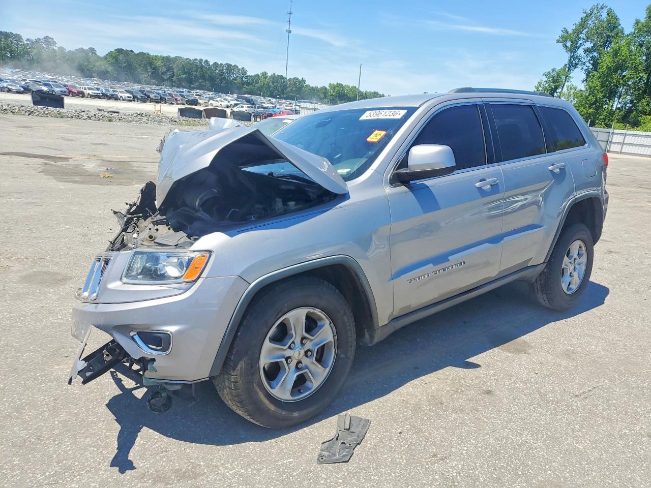 Salvage Jeep Cherokee Image