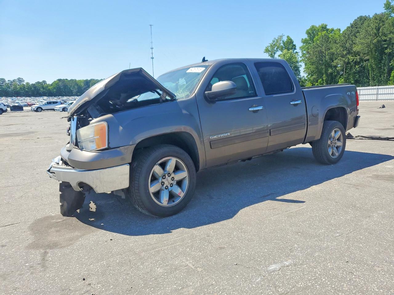 Salvage GMC Sierra Image