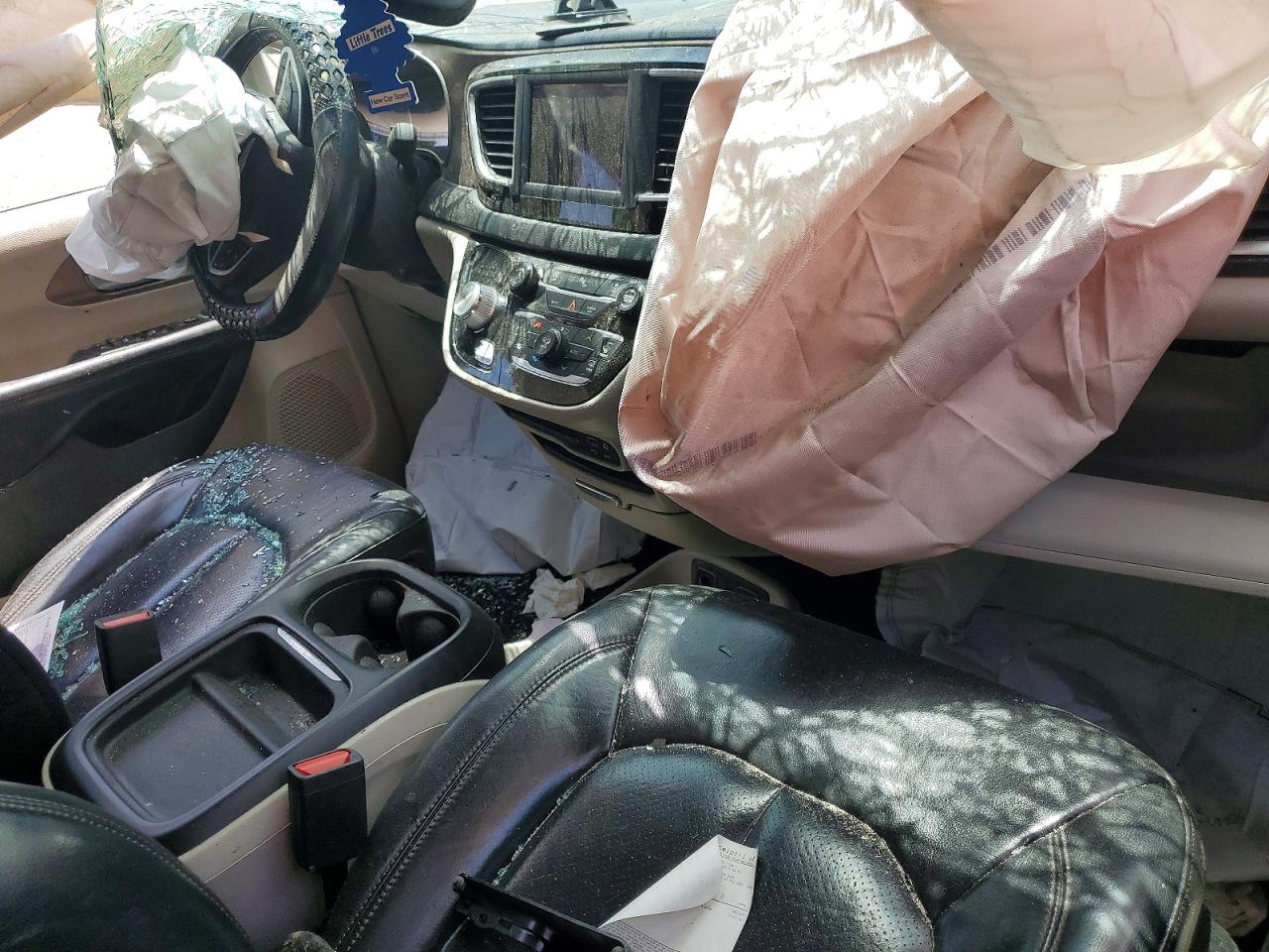 Chrysler Pacifica Touring L