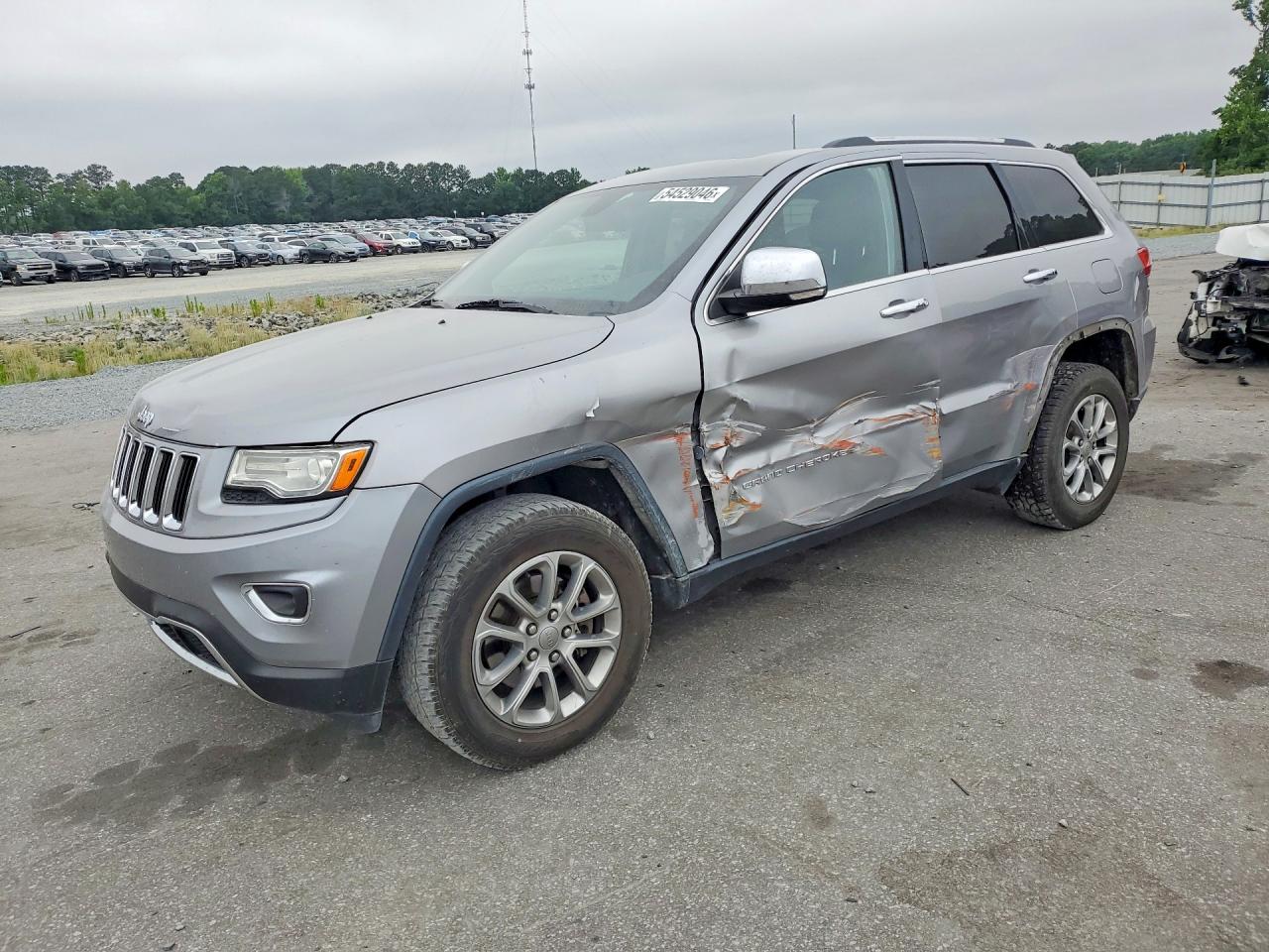 Salvage Jeep Cherokee Image