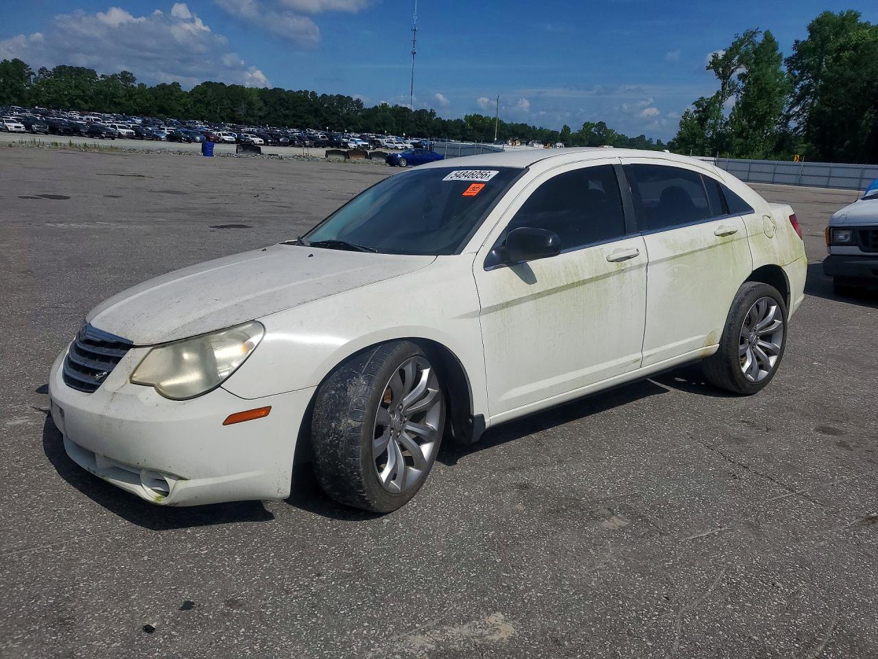 Salvage Chrysler Sebring Image