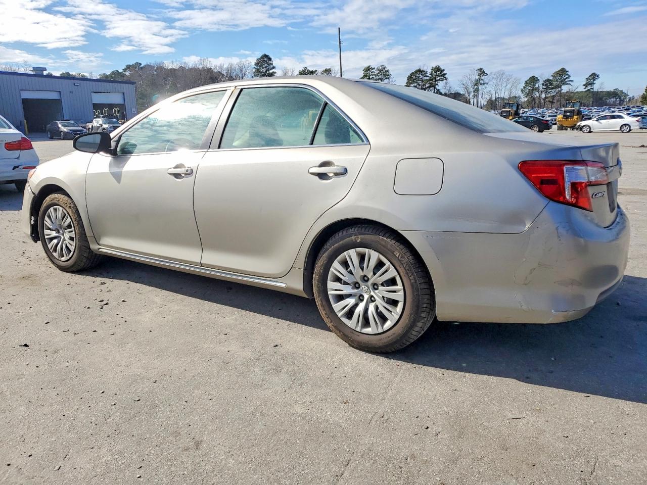 Toyota Camry L